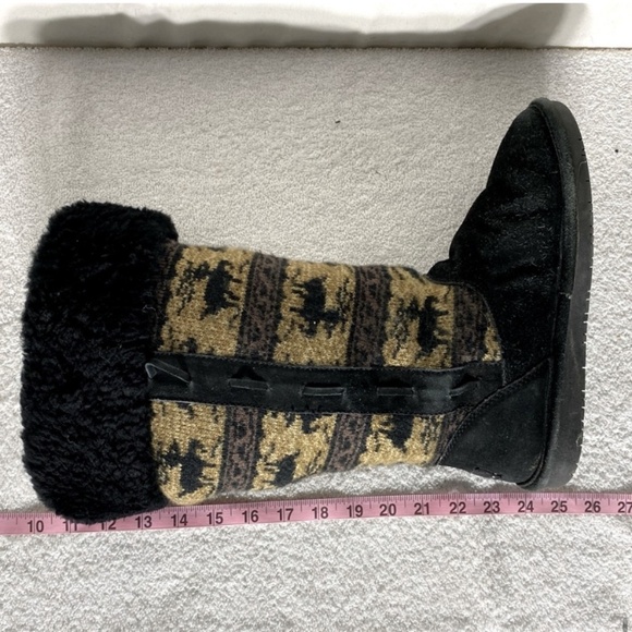 Bearpaw Black Tan Jacquard Deer Print Boots 8 - Picture 13 of 15